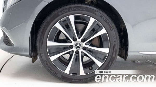 Mercedes-Benz E-Class 2020, фото 5
