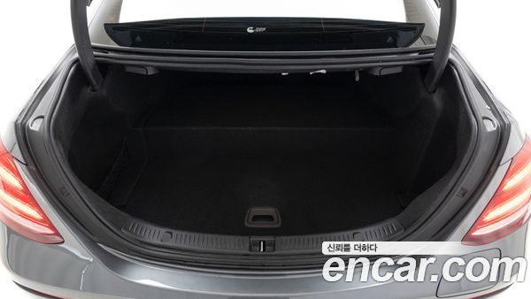 Mercedes-Benz E-Class 2020, фото 10