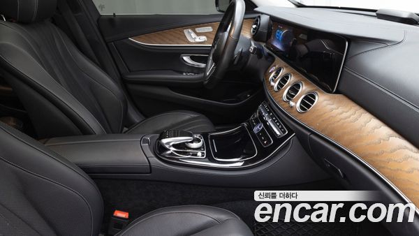 Mercedes-Benz E-Class 2020, фото 18