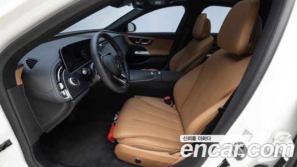 Mercedes-Benz E-Class 2025, фото 14