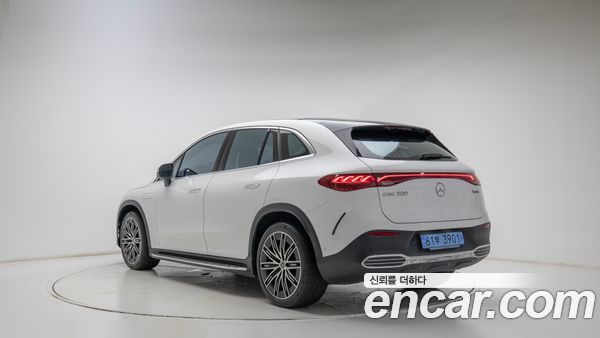 Mercedes-Benz EQE 2024, фото 3