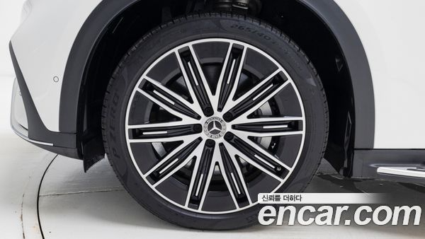 Mercedes-Benz EQE 2024, фото 5