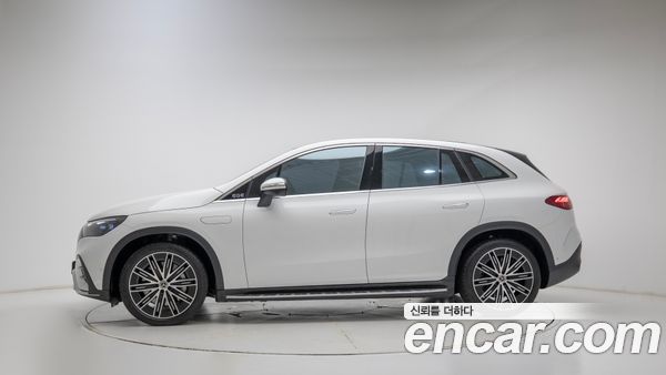 Mercedes-Benz EQE 2024, фото 8