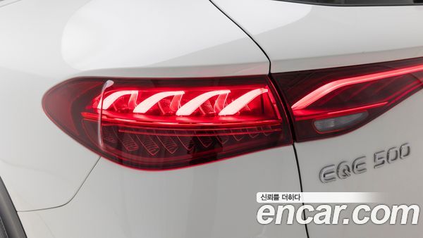 Mercedes-Benz EQE 2024, фото 12