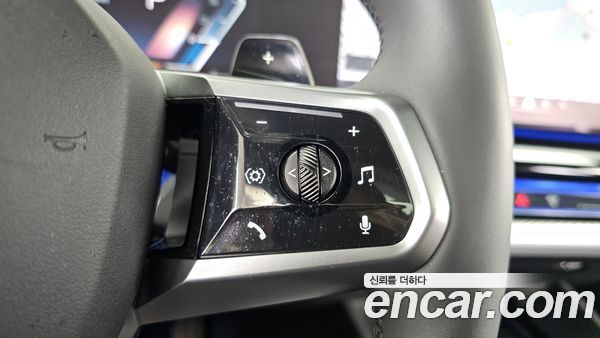 BMW 5 Series 2025, фото 27