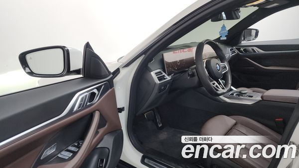 BMW 4 Series 2025, фото 12