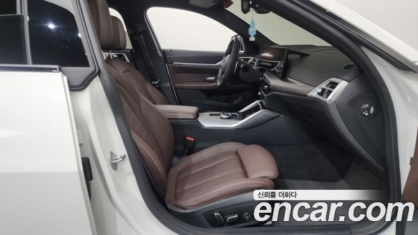 BMW 4 Series 2025, фото 15