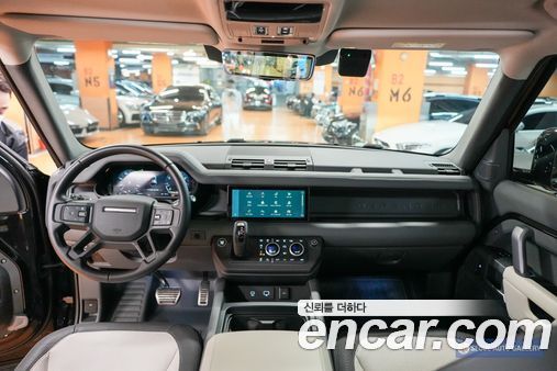 Land Rover Defender 2024, фото 7