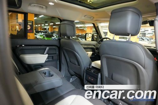 Land Rover Defender 2024, фото 12