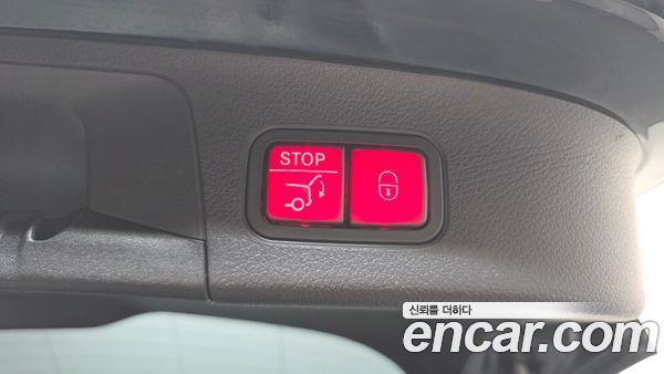 Mercedes-Benz GLA 2023, фото 20