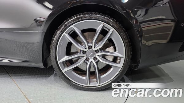 Mercedes-Benz E-Class 2021, фото 7