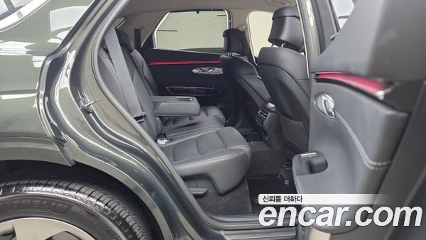 Genesis GV70 2025, фото 16