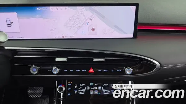 Genesis GV70 2025, фото 18