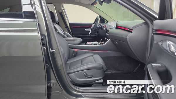 Genesis GV70 2025, фото 15