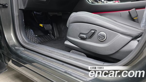 Genesis GV70 2025, фото 31
