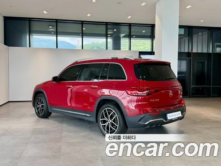 Mercedes-Benz EQB 2024, фото 3