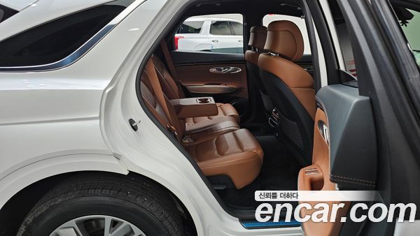 Genesis GV70 2024, фото 12