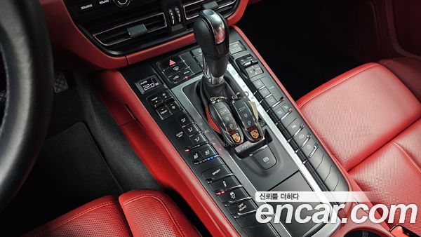 Porsche Macan 2021, фото 11