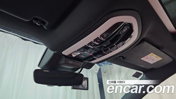 Porsche Macan 2021, фото 23
