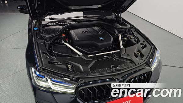 BMW 5 Series 2023, фото 6
