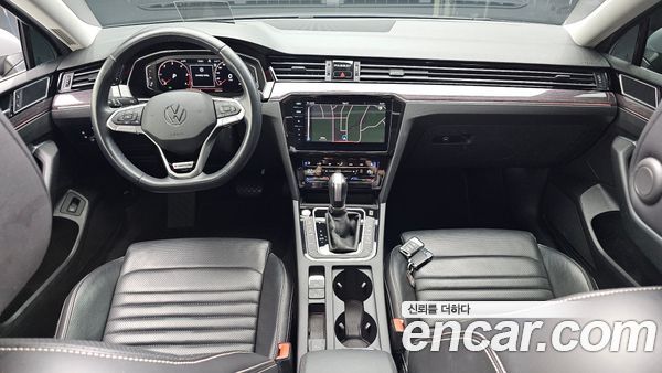 Volkswagen Passat 2022, фото 9