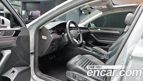 Volkswagen Passat 2022, фото 12