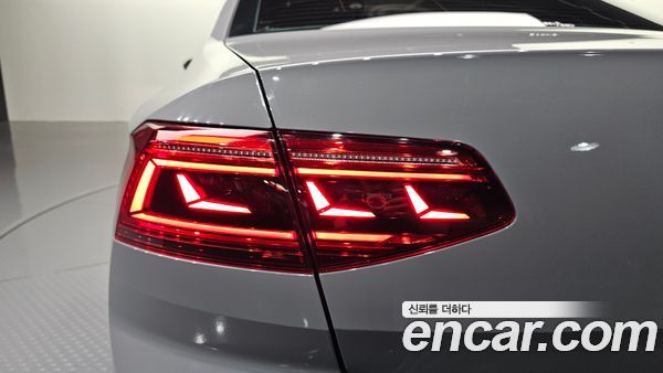 Volkswagen Passat 2022, фото 8