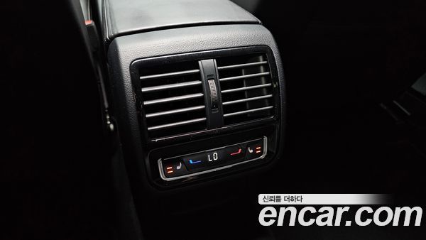 Volkswagen Passat 2022, фото 31