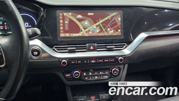 Kia Niro 2023, фото 20