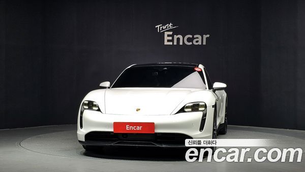 Porsche Taycan 2023, фото 3