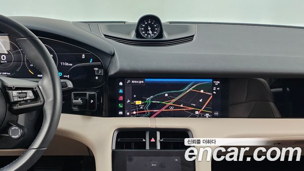 Porsche Taycan 2023, фото 18