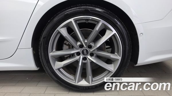 Audi A7 2021, фото 7