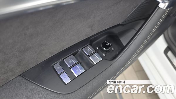Audi A7 2021, фото 30