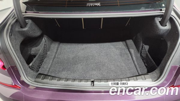 BMW 3 Series 2021, фото 25