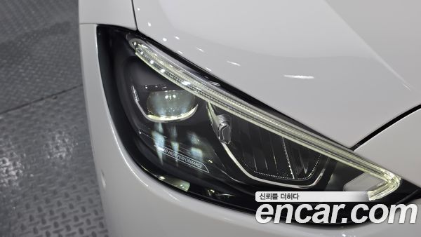 Mercedes-Benz C-Class 2025, фото 8