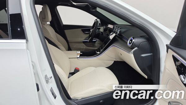 Mercedes-Benz C-Class 2025, фото 16