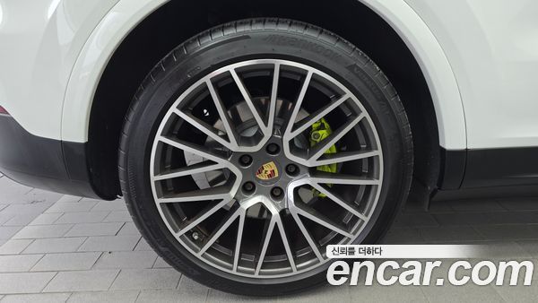 Porsche Cayenne 2021, фото 5