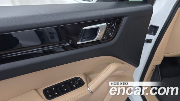 Porsche Cayenne 2021, фото 31