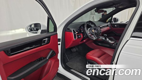 Porsche Cayenne 2020, фото 13