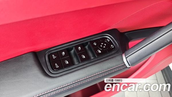 Porsche Cayenne 2020, фото 30
