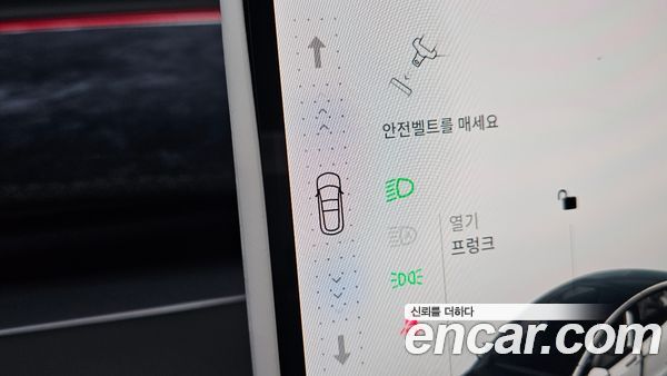 Tesla Model 3 2024, фото 11
