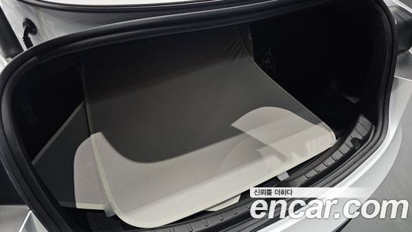Tesla Model 3 2024, фото 26