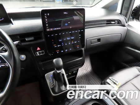Hyundai Staria 2023, фото 10