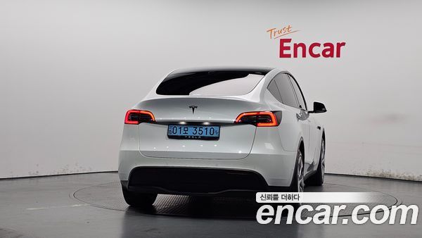 Tesla Model Y 2021, фото 3