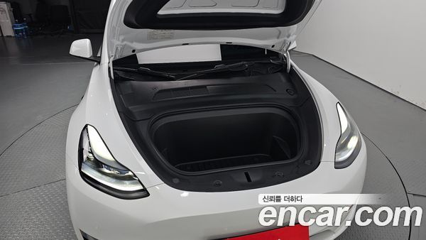 Tesla Model Y 2021, фото 5
