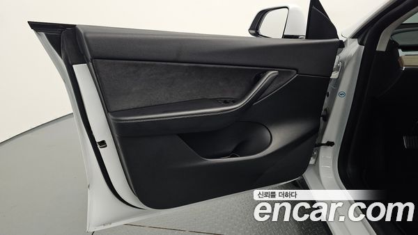 Tesla Model Y 2021, фото 13