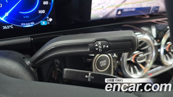 Mercedes-Benz EQA 2026, фото 12
