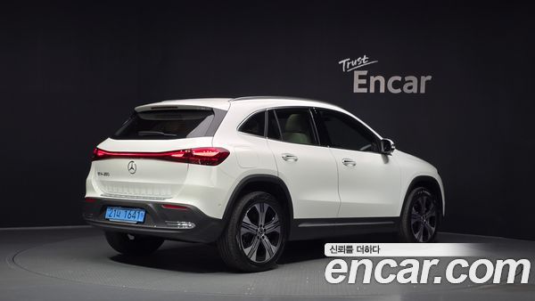 Mercedes-Benz EQA 2026, фото 2