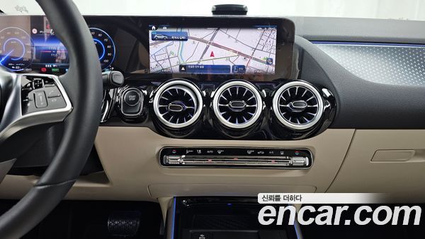Mercedes-Benz EQA 2026, фото 21