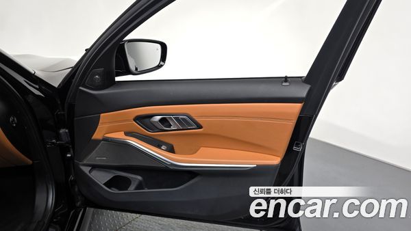 BMW 3 Series 2021, фото 13